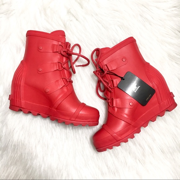 sorel red wedge boots